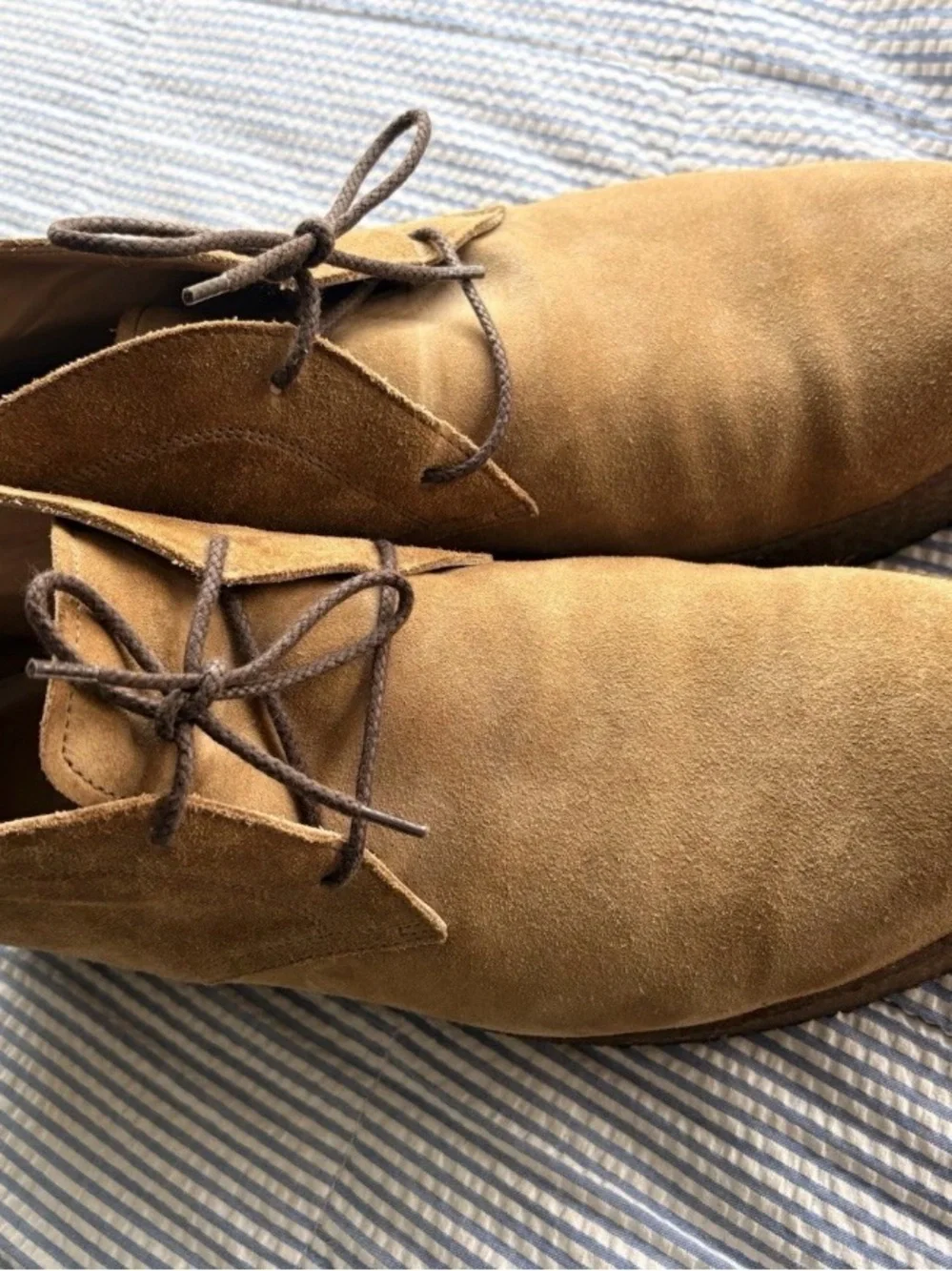 Bottega Veneta Men's Suede Chukka Boots in Camel Brown